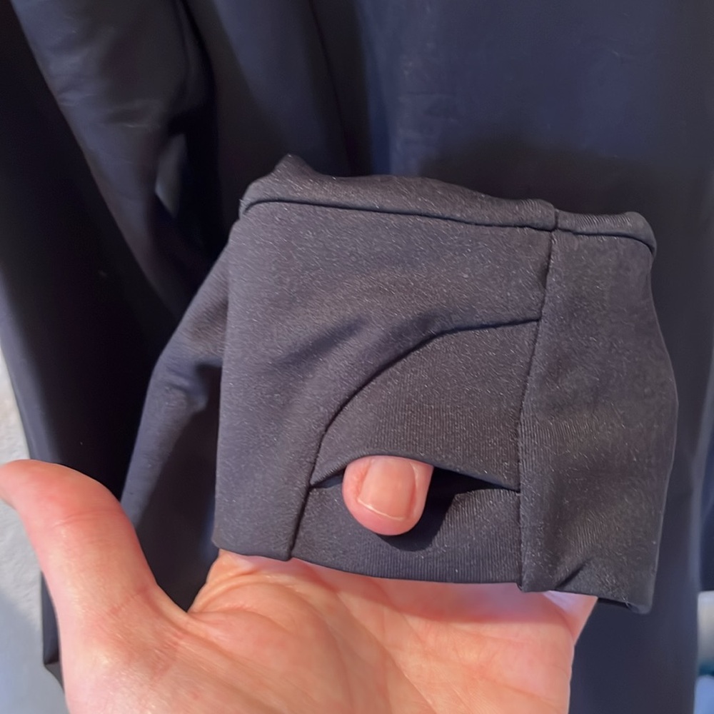 Fabletics Trinity Performance Jacket Size Xxl - image 5